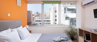 Enattica Syntagma Living