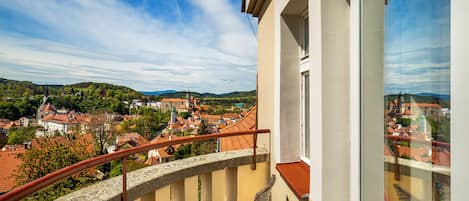 Chambre Triple Exclusive, balcon | Vue de la chambre