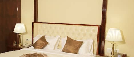 Minibar, in-room safe, desk, soundproofing