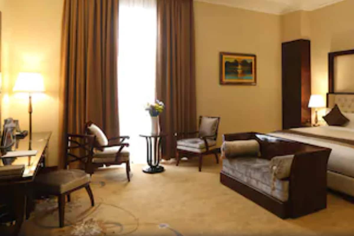 Minibar, Zimmersafe, Schreibtisch, schallisolierte Zimmer