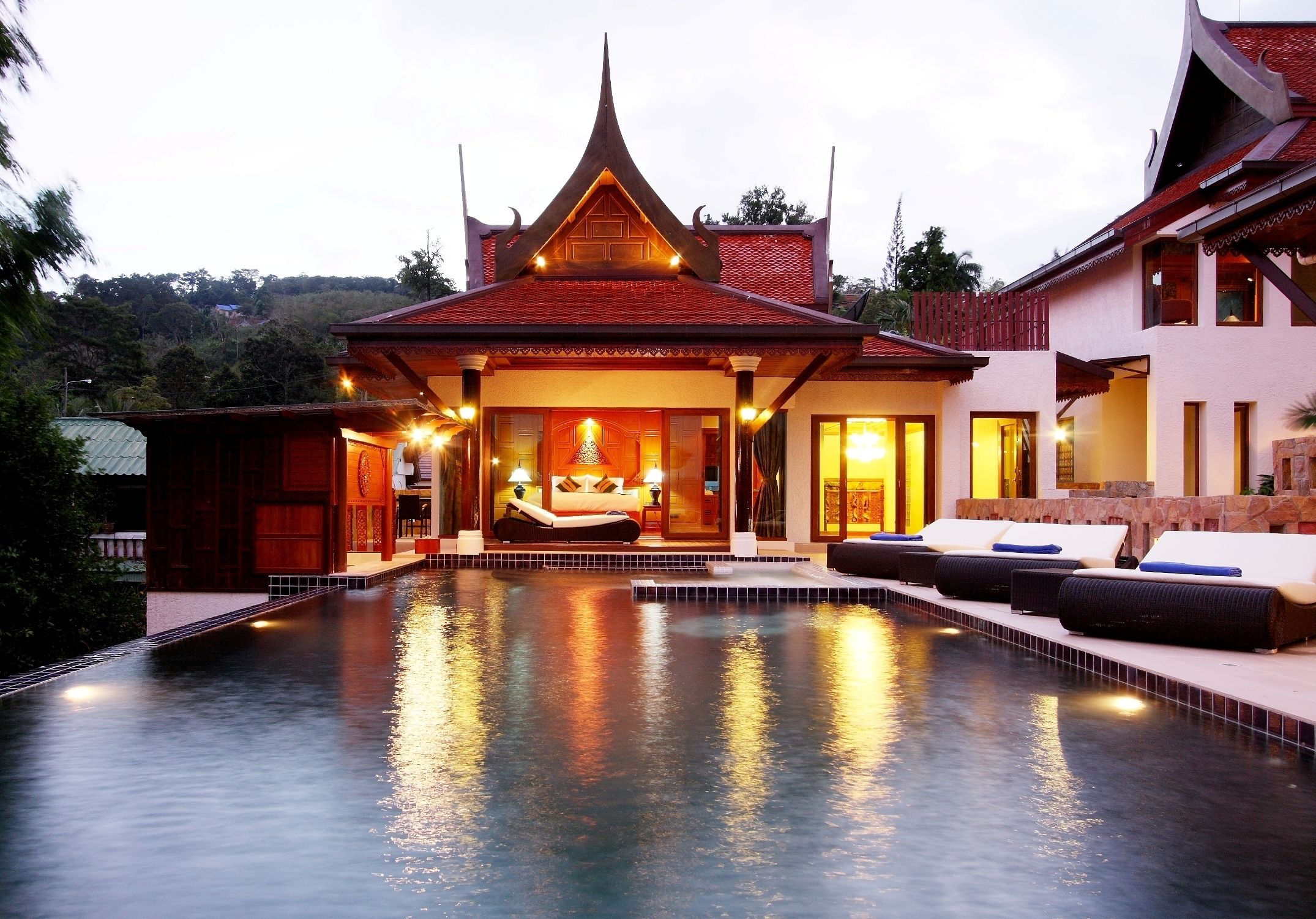 Kolam renang outdoor