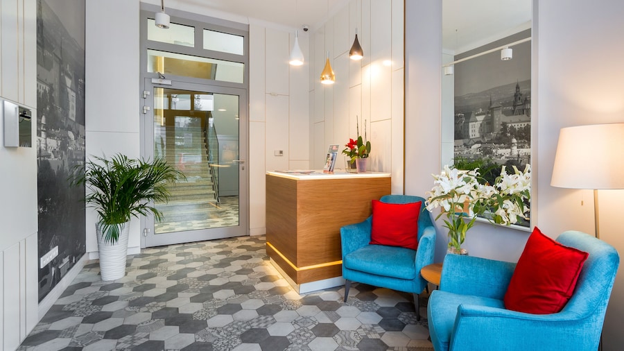 Riverside Aparthotel