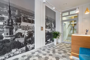 Reception hall - Riverside Aparthotel (Kraków)