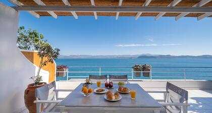 Meli Apartments & Villas