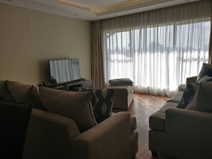 TV, Netflix, streaming services