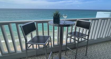 Oceanfront One Bedroom Condo With Magnificent Beach Views