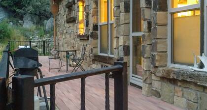 Beautifully Wild Inside & Out. Year-Round Wonderment, Adventure & Peace 21-Z3031