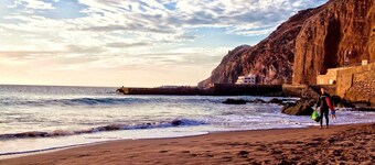 50 METERS FROM THE SEA: HOLIDAY APARTMENT IN NICE AND RELAXING PLACE