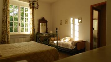 3 chambres, fer et planche Ă  repasser, lit parapluie, Wi-Fi gratuit