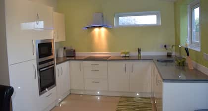 DAS HAUS - NR1 WANDERUNG ENTFERNUNG ZU NORWICH KATHEDRALE UND KOSTENLOSER PARKPLATZ