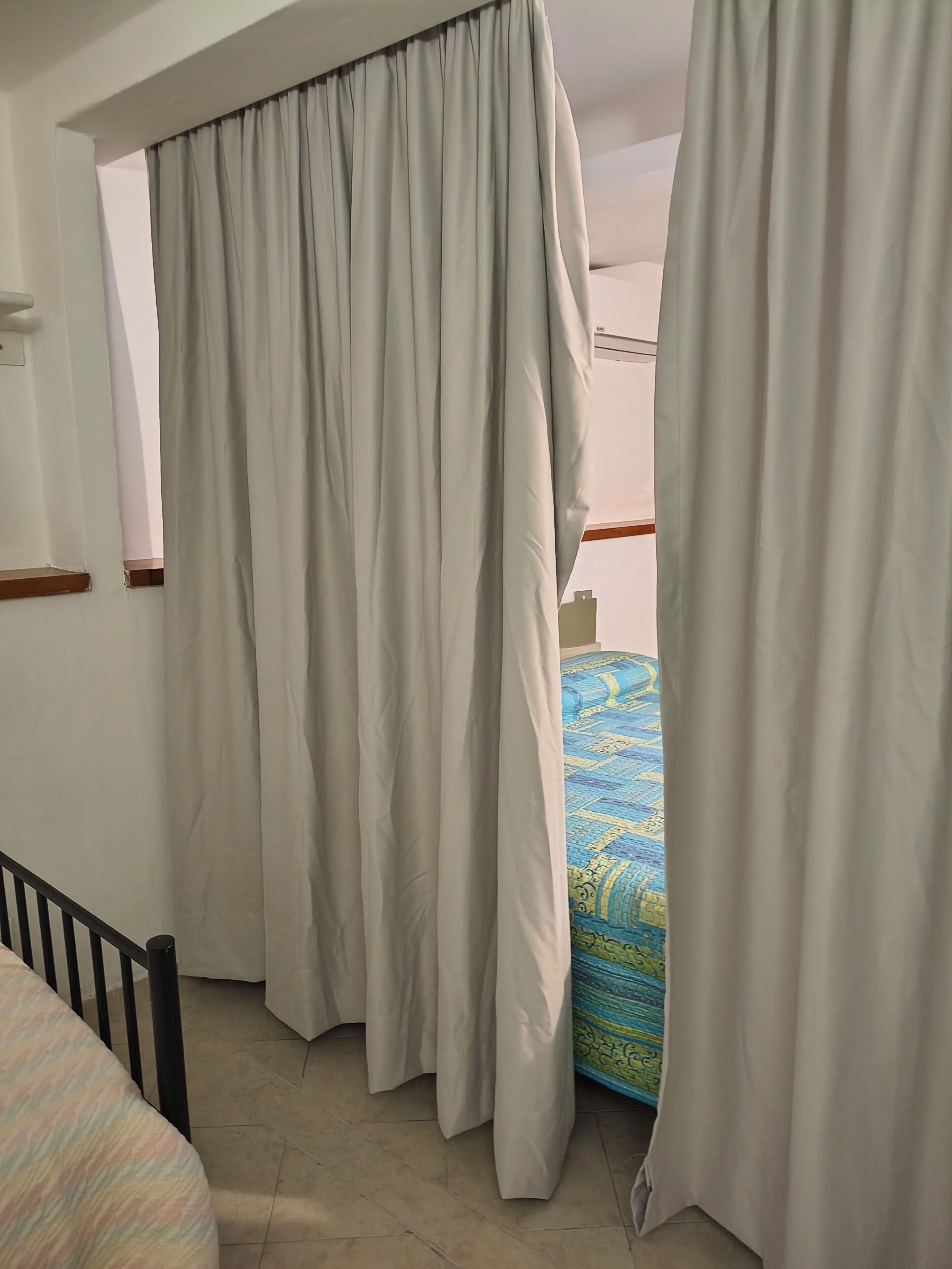 3 chambres, fer et planche à repasser, draps fournis