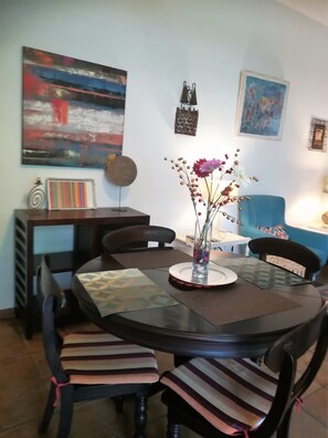 Dining - APARTMENT WITH TERRACE-SOLARIUM AND OWN PATIO, PATIO DEL LIMONERO (Córdoba)