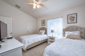3 bedrooms, iron/ironing board, free WiFi, bed sheets