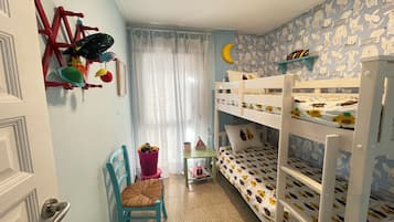 3 soverom, safe på rommet, strykejern/-brett og wi-fi (inkludert)