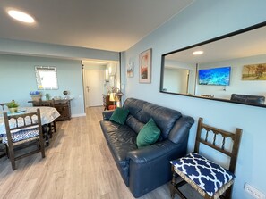 Smart TV, books, video library, stereo