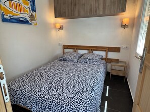 2 bedrooms - Apartment Llanca Sea view, Swimming pool and 5min walk to the beach (Llanca)