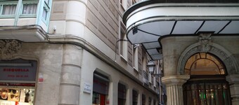 Apartment for 2 people close to La Rambla and Plaza Catalunya