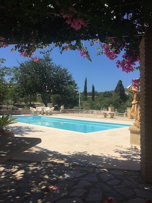 Piscine extérieure, piscine chauffée