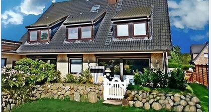FERIENWOHNUNG SYLTER DEICHWIESE - Sylt-Westerland / 4 Zimmer, Garten