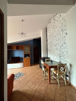 Dining - GREEN ROOF will make you rediscover the pleasure of sleeping cradled by the sweet peace (Carolei)