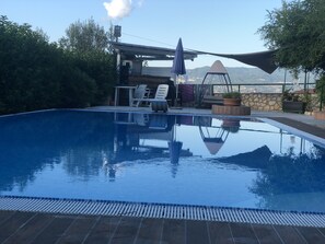 Outdoor pool - GREEN ROOF will make you rediscover the pleasure of sleeping cradled by the sweet peace (Carolei)