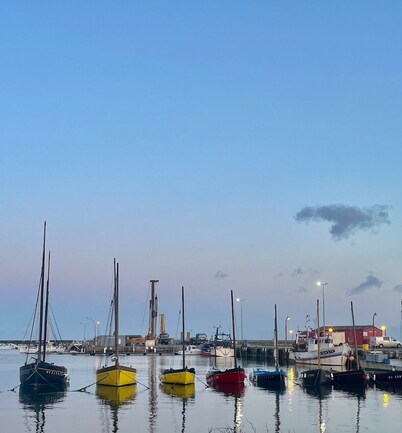 FAMILY HOUSE BY THE SEA