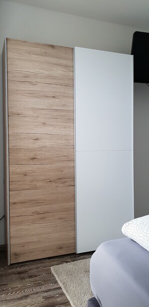 1 habitación y caja de seguridad en la habitación