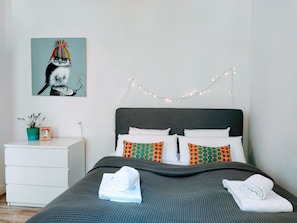 2 chambres, bureau, Wi-Fi gratuit, draps fournis