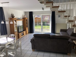 Smart TV, DVD player, stereo - Holiday herring gull in Greetsiel (Krummhörn - Greetsiel)