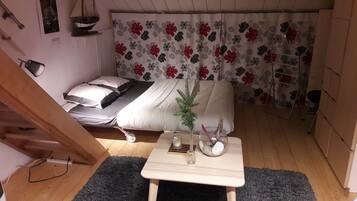 1 chambre, fer et planche Ă repasser, Wi-Fi gratuit, draps fournis