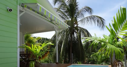 Magnificent Luxury Lodge in a quiet residential area