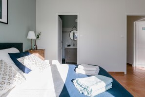 6 chambres, bureau, fer et planche Ă repasser, Wi-Fi gratuit