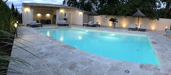 NEW Superb villa - heated swimming pool fence - 4000m garden - St-Rémy de Pce