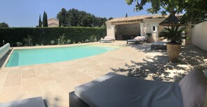 Outdoor pool, a heated pool - NEW Superb villa - heated swimming pool fence - 4000m garden - St-Rémy de Pce (Saint-Rémy-De-Provence)
