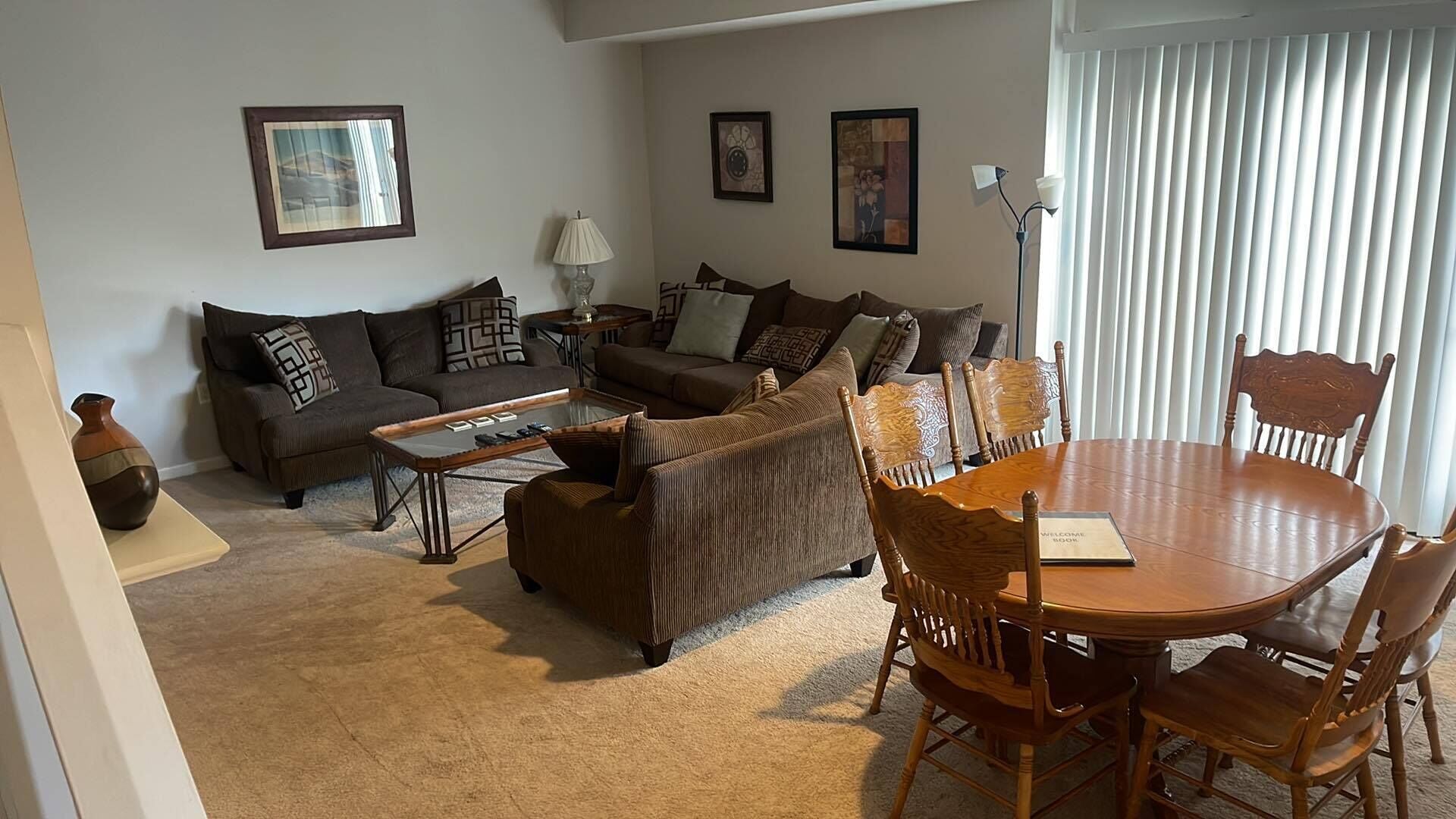 Smart TV, DVD player, stereo