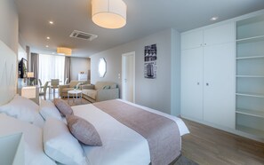 Studio Superior Apartment | In-room safe, desk, soundproofing, free cribs/infant beds - Preelook Apartments and Rooms (Rijeka)