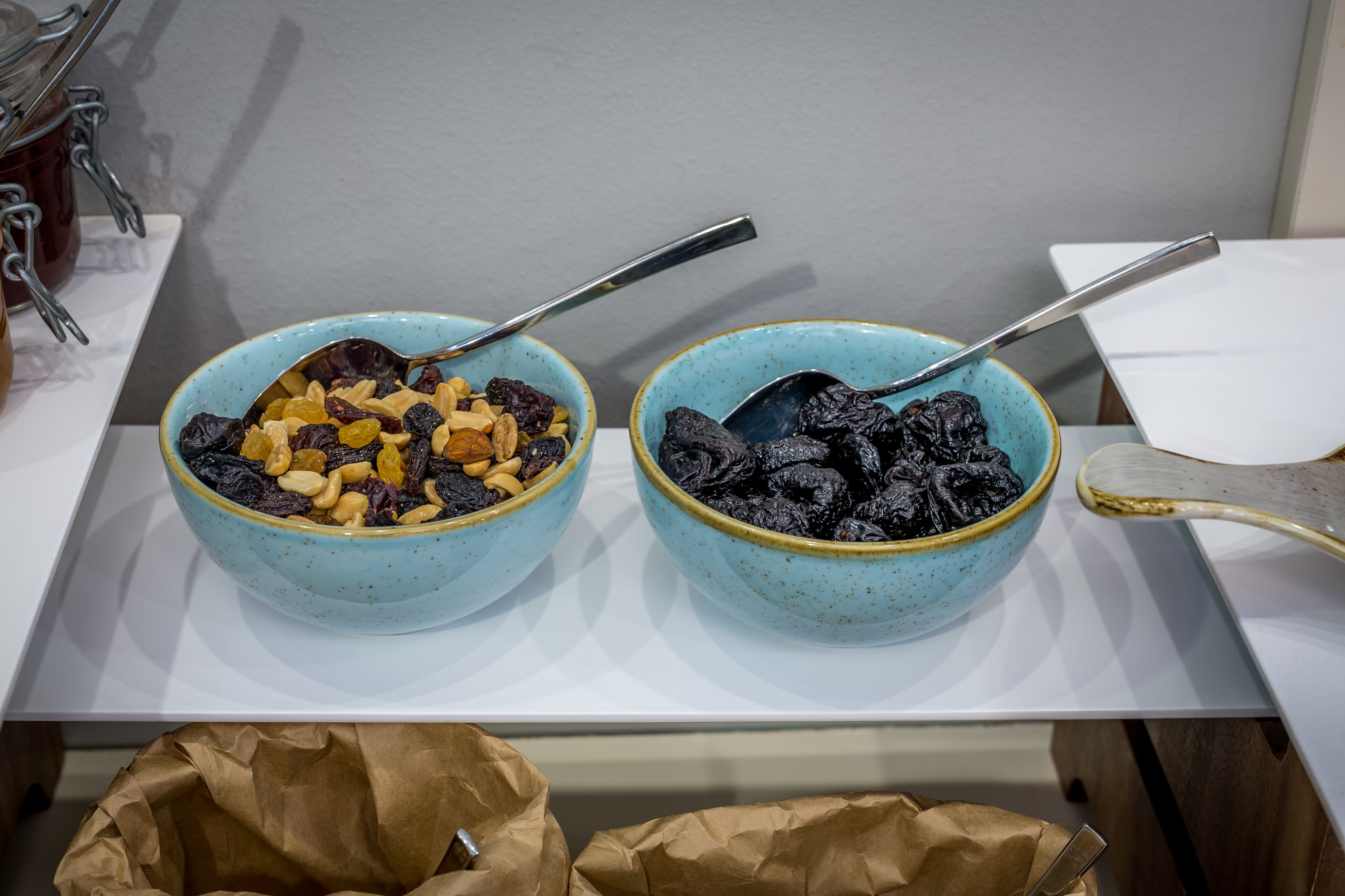 daily continental breakfast (eur 8.3 per person)