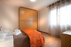 Apartment, 1 Bedroom | 1 bedroom, cribs/infant beds, free WiFi - Verona For Rent La Serenella (Verona)