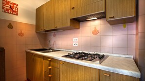 Apartment, 1 Bedroom | Private kitchenette - Verona For Rent La Serenella (Verona)