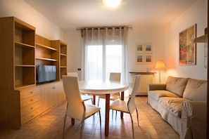 Apartment, 1 Schlafzimmer | Wohnbereich | Flachbildfernseher