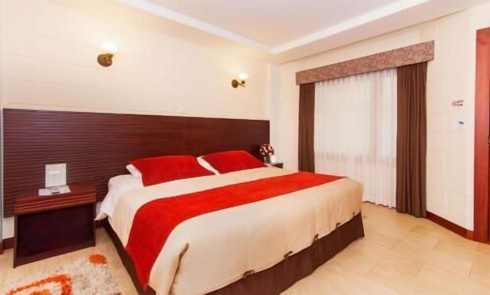 Premium bedding, in-room safe, individually furnished, desk