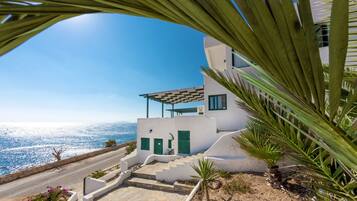 Mặt tiền nơi lưu trú