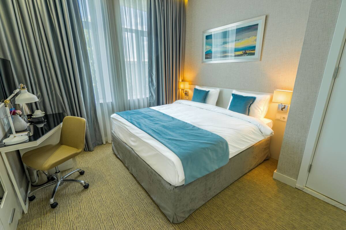 Classic Double Room | Premium bedding, in-room safe, desk, soundproofing