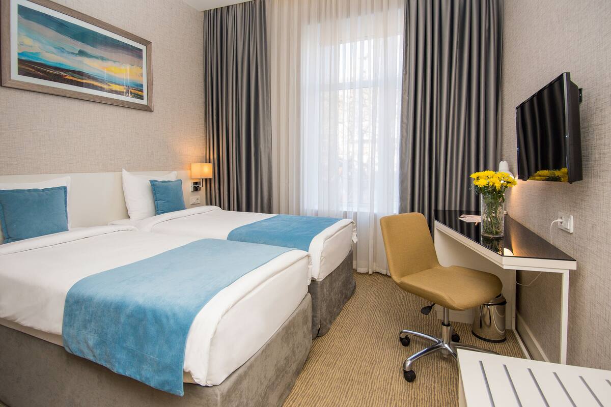 Classic Twin Room | Premium bedding, in-room safe, desk, soundproofing