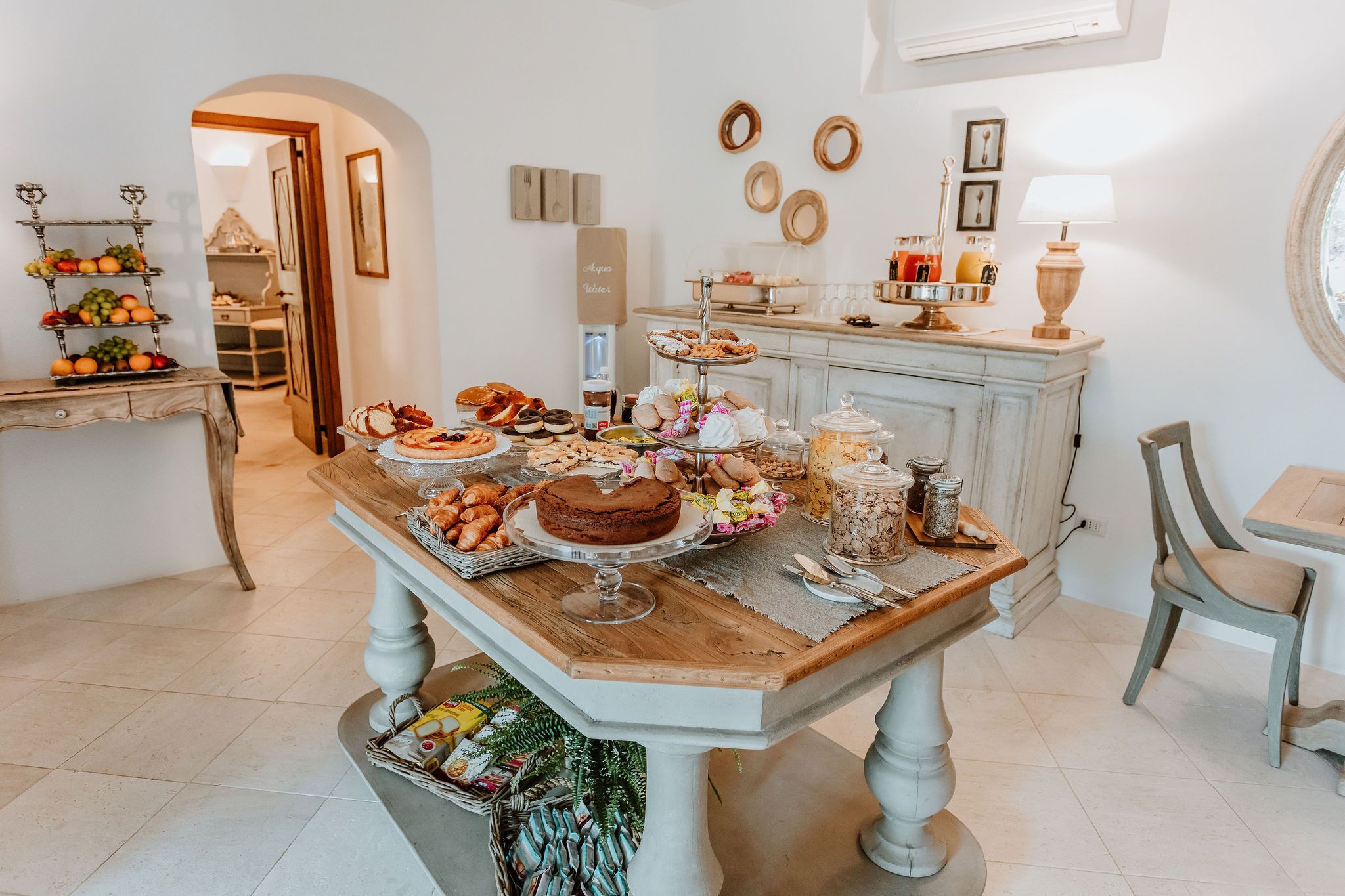 Café da manhã com buffet todos os dias (EUR 20 por pessoa) 