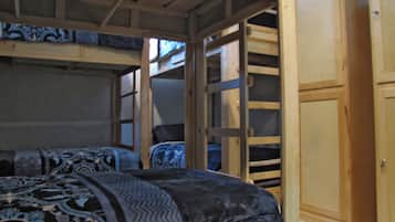 Habitación básica | 1 habitación, tabla de planchar con plancha y wifi gratis