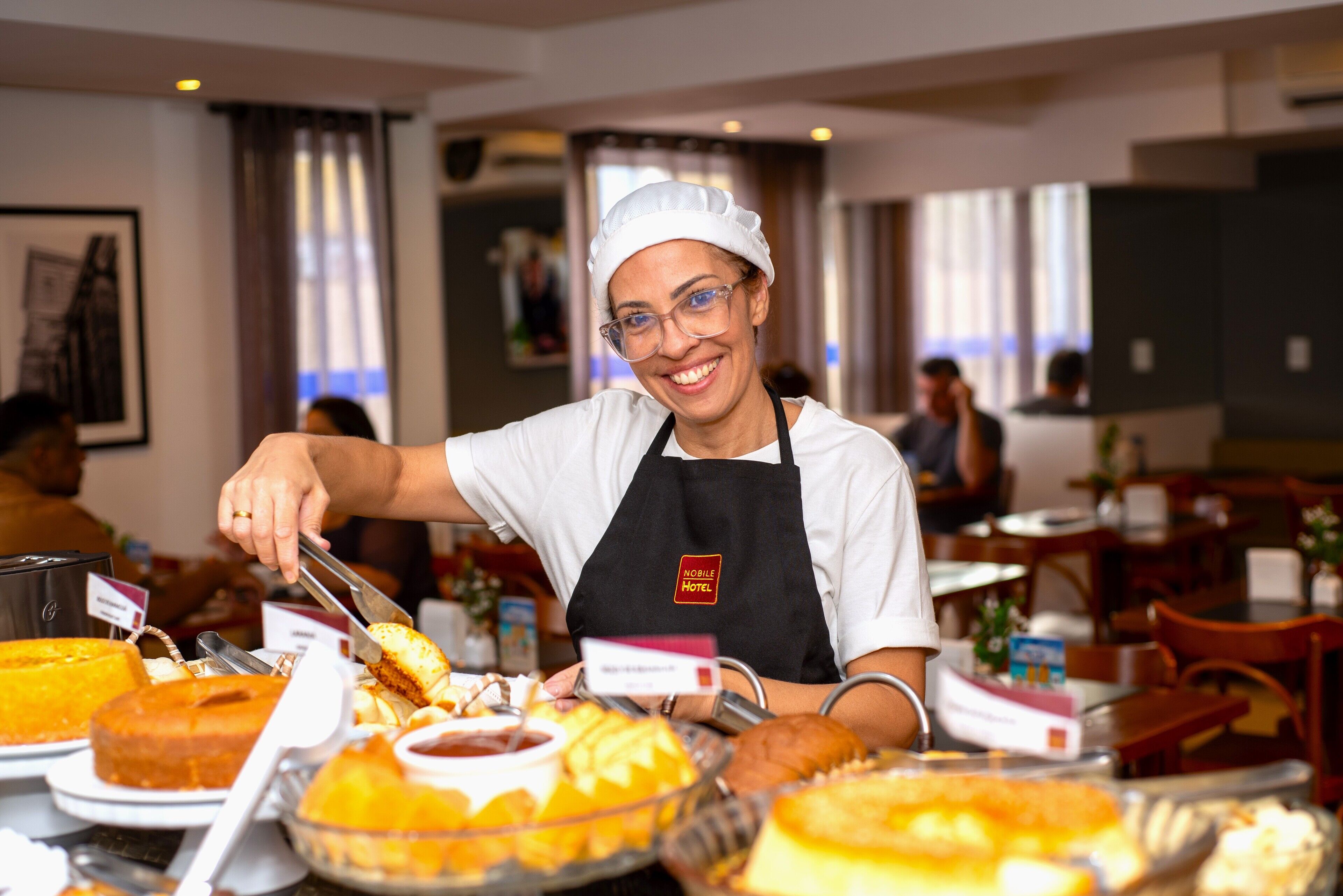 daily buffet breakfast for a fee