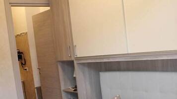 Minibar, una cassaforte in camera, insonorizzazione, Wi-Fi gratuito