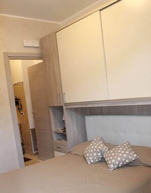 Minibar, caja de seguridad en la habitación y sistema de insonorización 