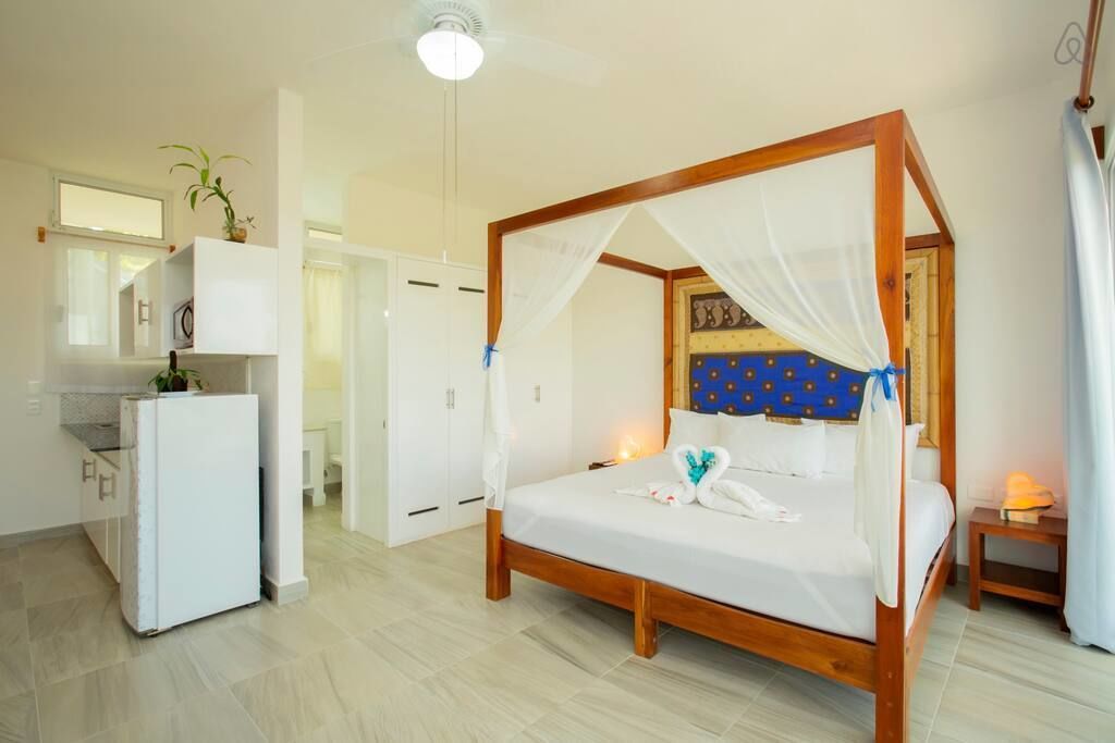 Honeymoon Suite, 1 Bedroom, Balcony, 100% Ocean View | 1 bedroom, pillowtop beds, in-room safe, individually decorated